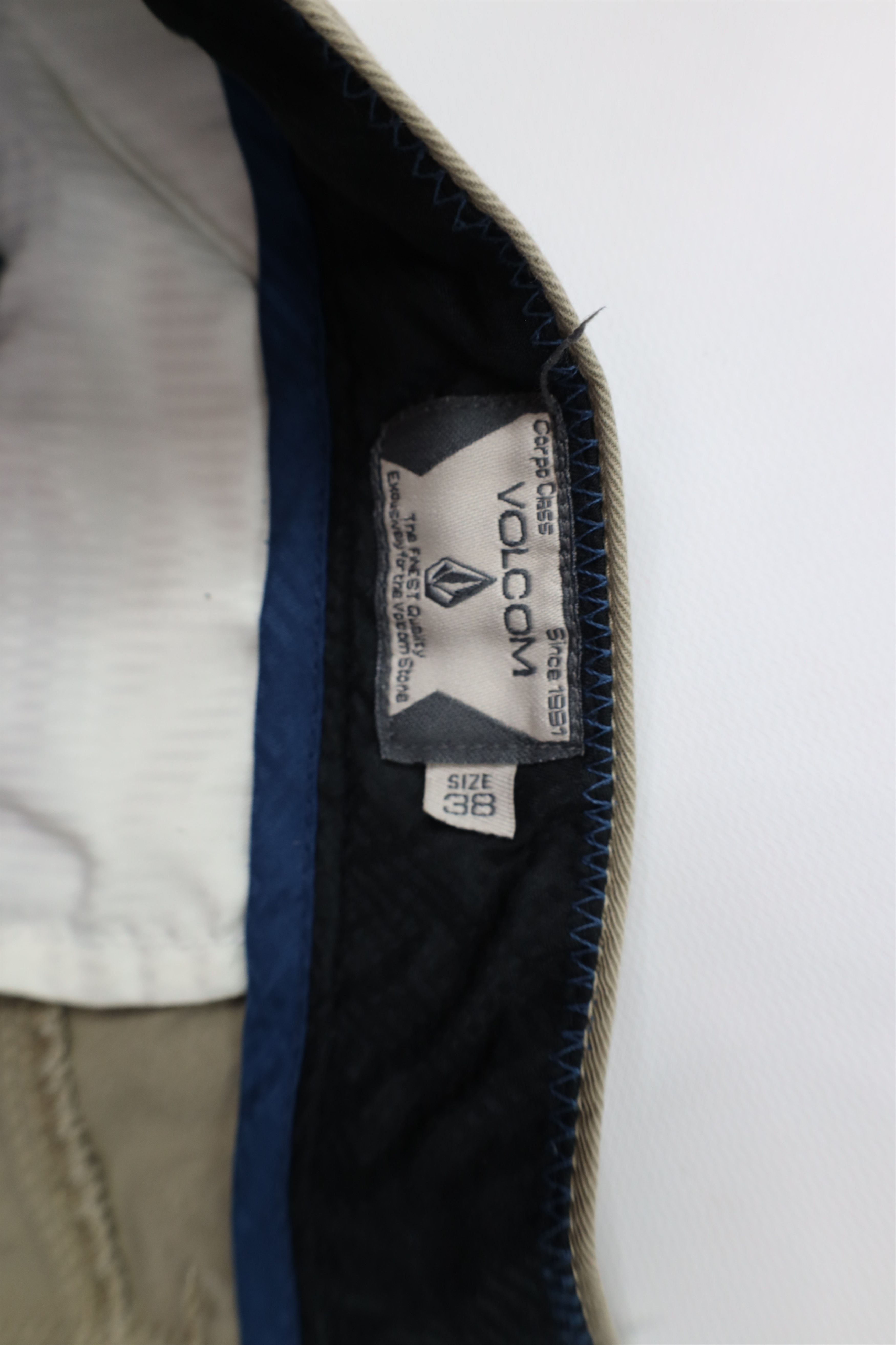 Volcom Vintage Volcom Stone Spell Out Skateboard Chino Pants Size US 38 / EU 54 - 9 Thumbnail