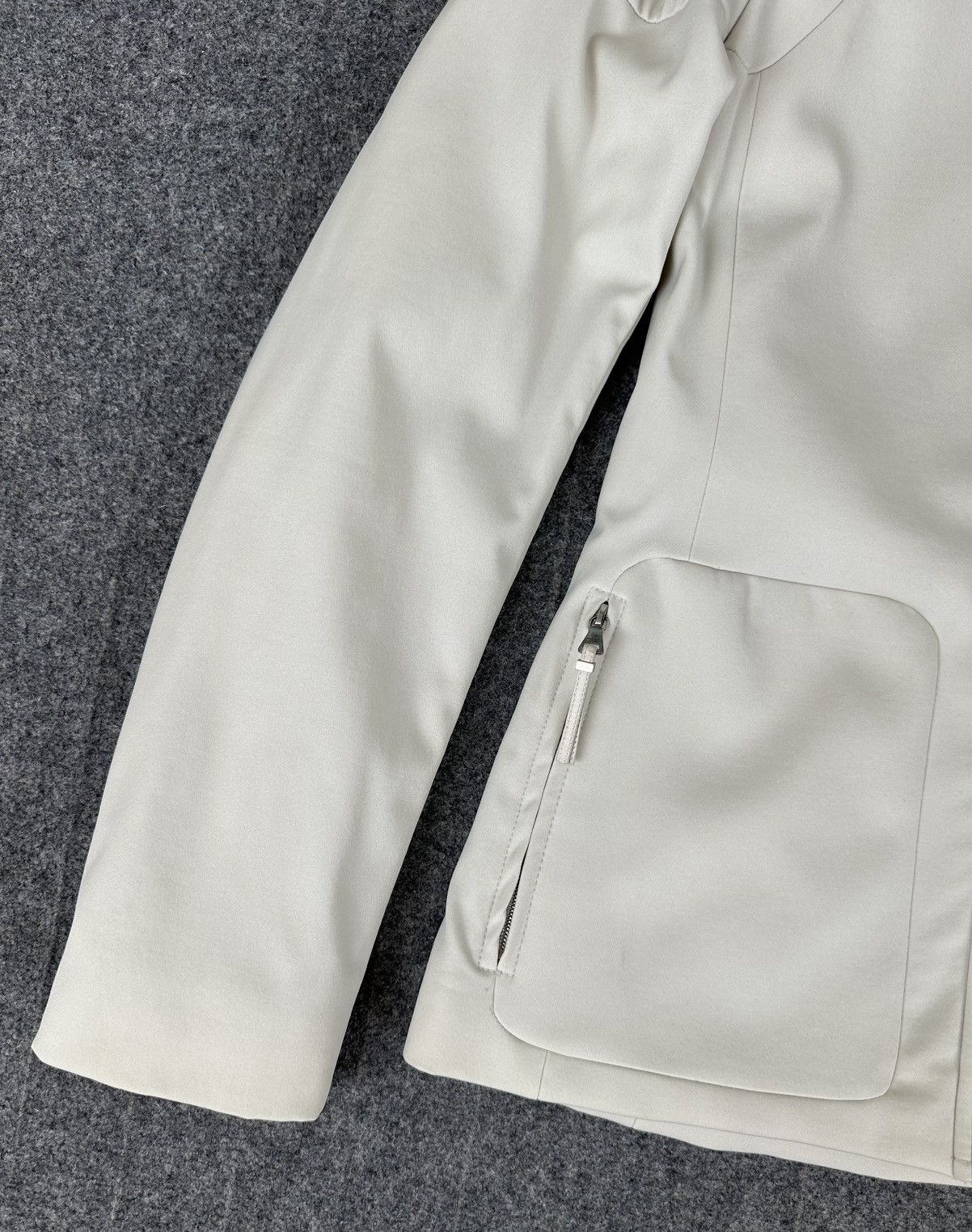 Prada Prada - S/S1999 Zip-Up Soft Shell Rider Jacket - Ivory White Size M / US 6-8 / IT 42-44 - 5 Thumbnail
