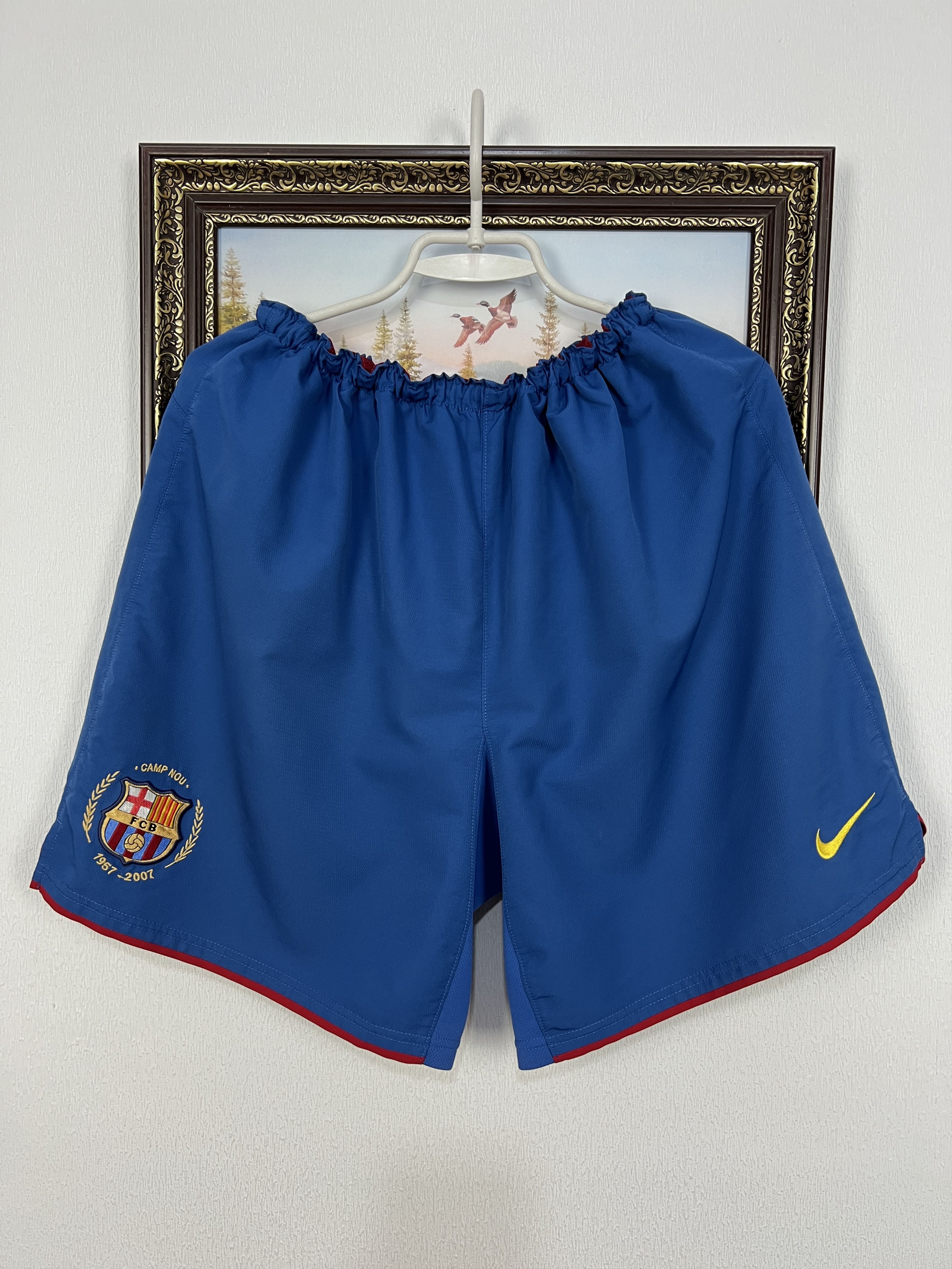 Nike Vintage Nike FC Barcelona Football Shorts Soccer L Size US 34 / EU 50 - 1 Thumbnail