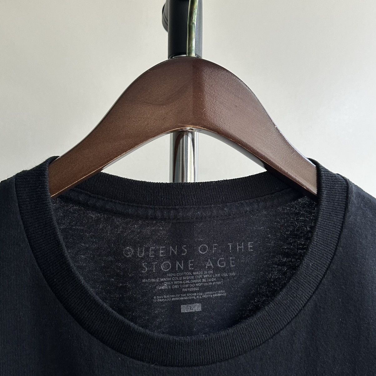 Band Tees QUEENS OF THE STONE AGE BAND PROMO TEE Size US L / EU 52-54 / 3 - 5 Thumbnail
