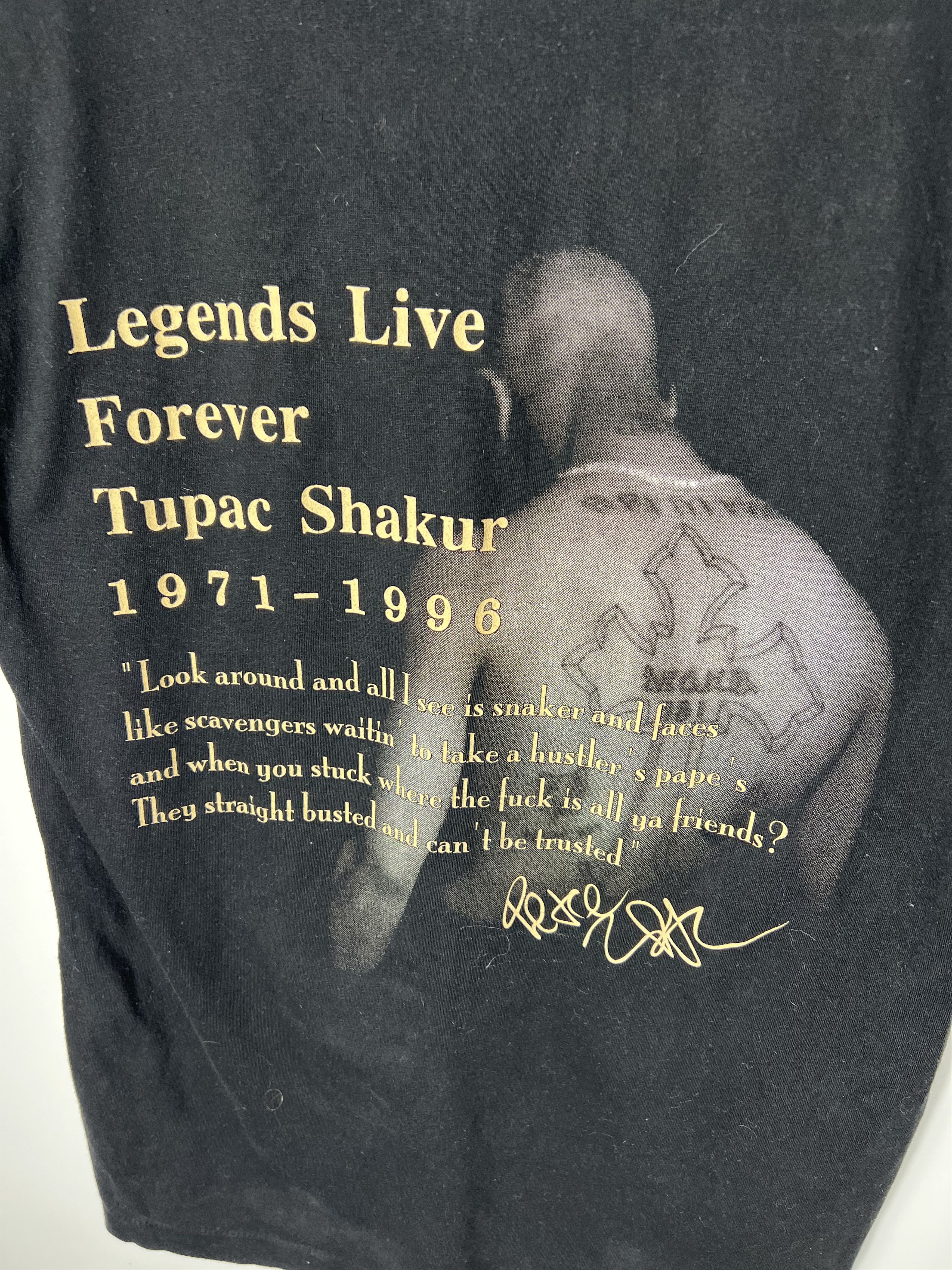 Band Tees RARE Vintage 90s Rap tee Tu Pac T-Shirt Size US M / EU 48-50 / 2 - 7 Thumbnail