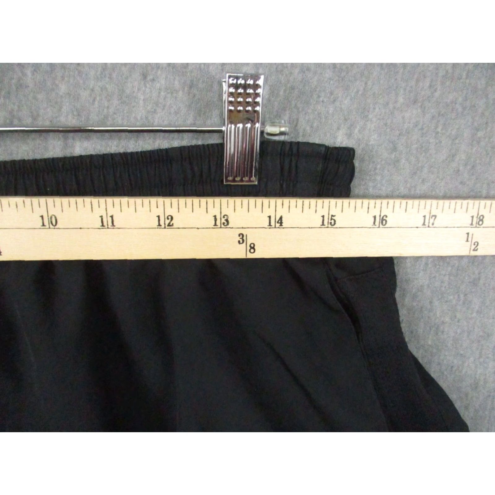 Nike Nike Running Shorts XL Men Black Lined Pockets EUC Size US 36 / EU 52 - 4 Thumbnail