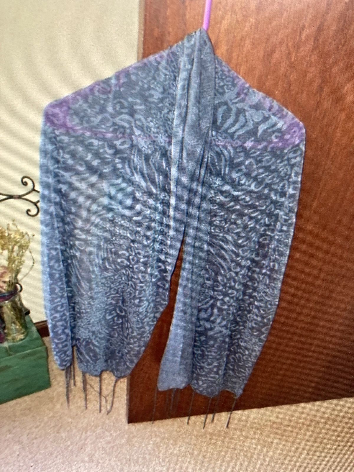 Other Light weight grey scarf Size ONE SIZE - 1 Preview