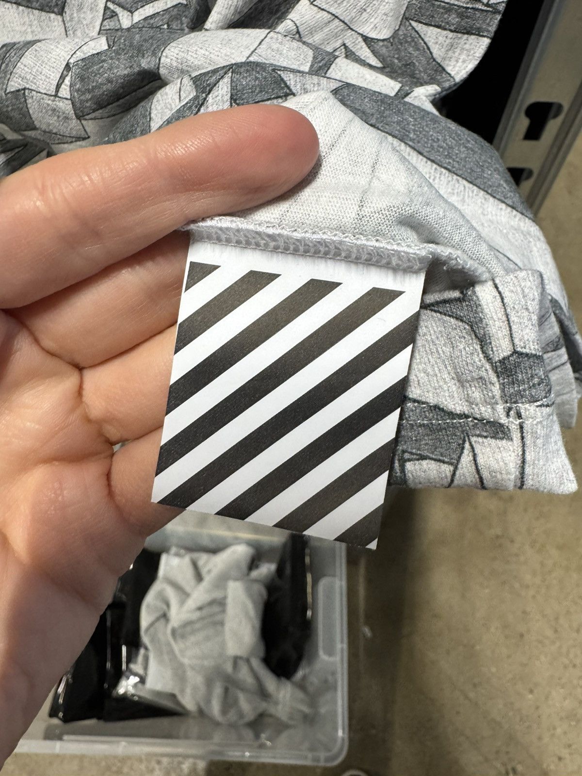 Off-White Off-White Arrow T-Shirt NEW 500$ Size US M / EU 48-50 / 2 - 4 Thumbnail