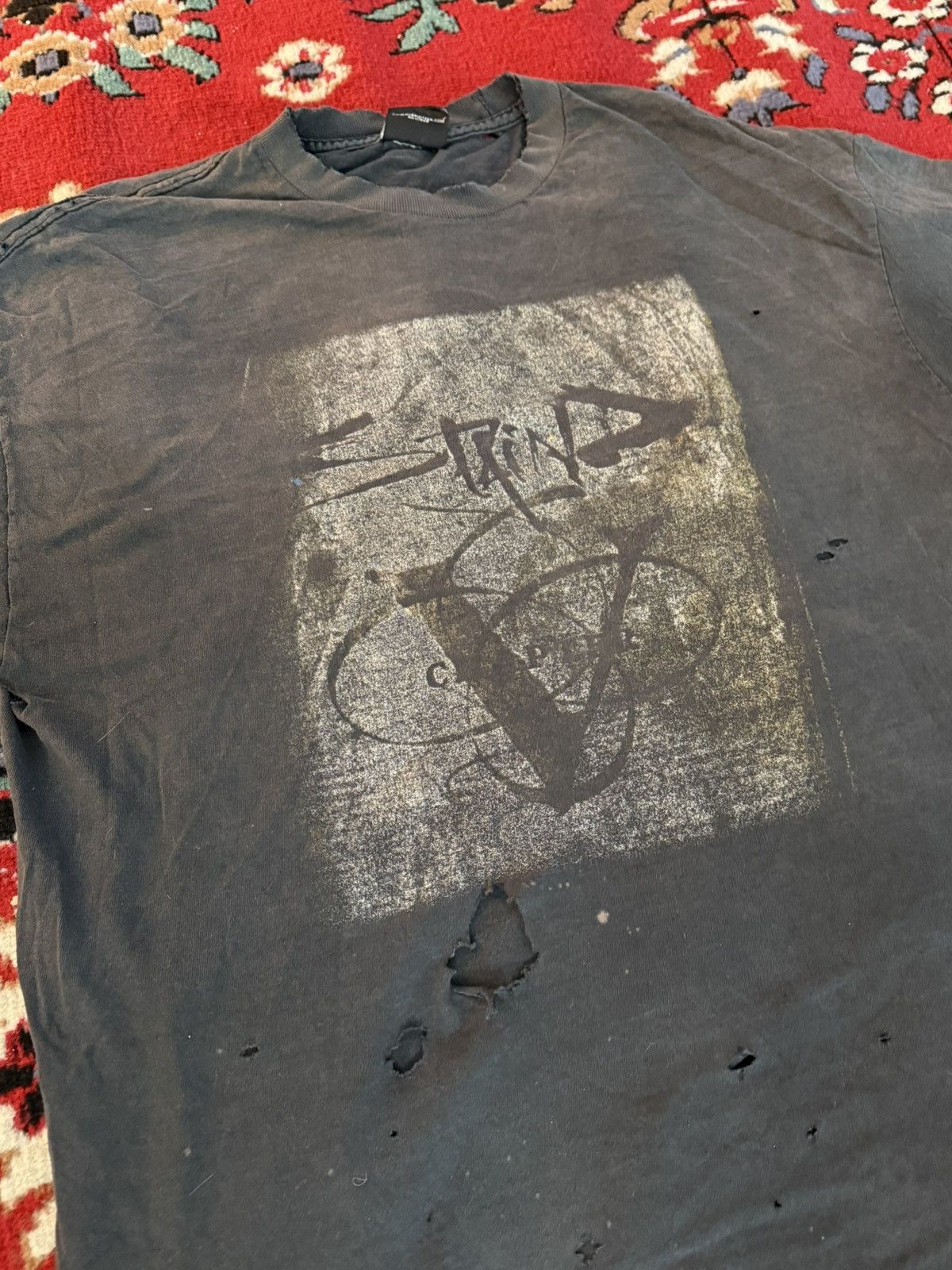 Vintage Vintage staind tshirt Size US L / EU 52-54 / 3 - 4 Thumbnail