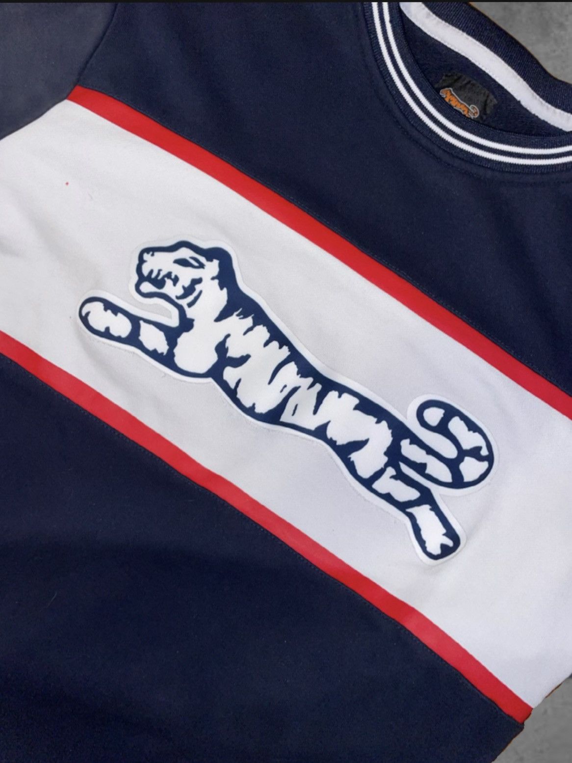 Le TIGRE Navy Le Tigre Graphic Sweatshirt Crewneck Size US L / EU 52-54 / 3 - 2 Thumbnail