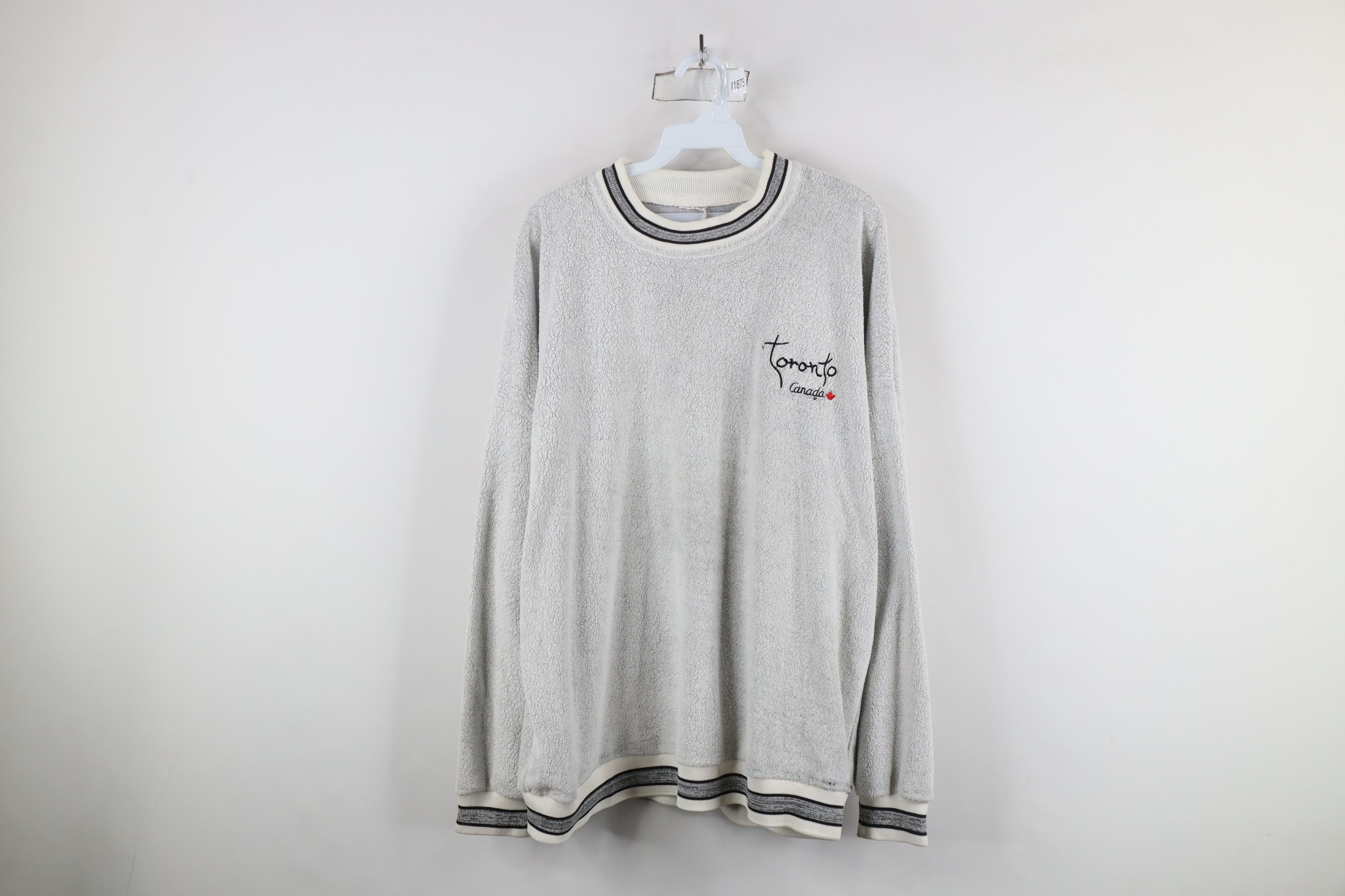 Vintage Vintage 90s Streetwear Canada Reverse Fleece Sweatshirt Size US XXL / EU 58 / 5 - 1 Thumbnail