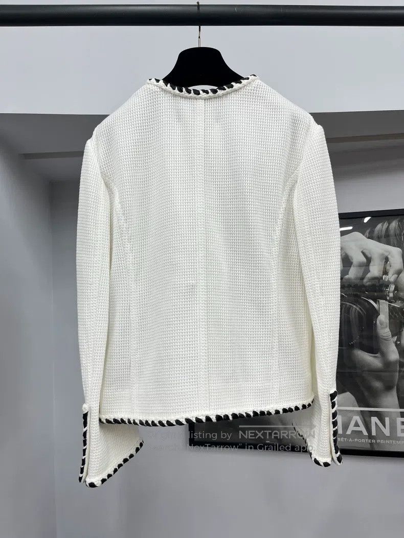 Chanel Chanel Classic white waffe jacket Size XS / US 0-2 / IT 36-38 - 3 Thumbnail