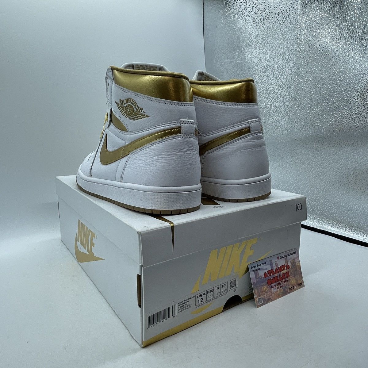 Jordan Brand Air Jordan 1 metallic gold Size US 12 / EU 45 - 4 Thumbnail