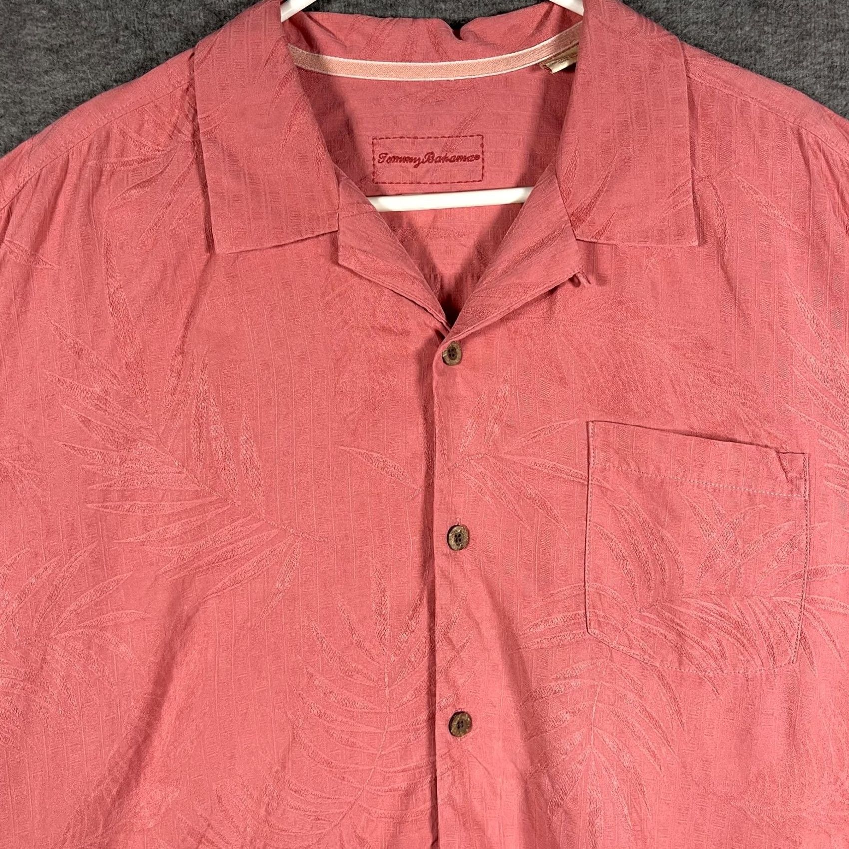 Tommy Bahama Tommy Bahama Shirt Mens XL Pink Silk Palm Leaf Camp Hawaiian Button Up Casual Size US XL / EU 56 / 4 - 2 Thumbnail