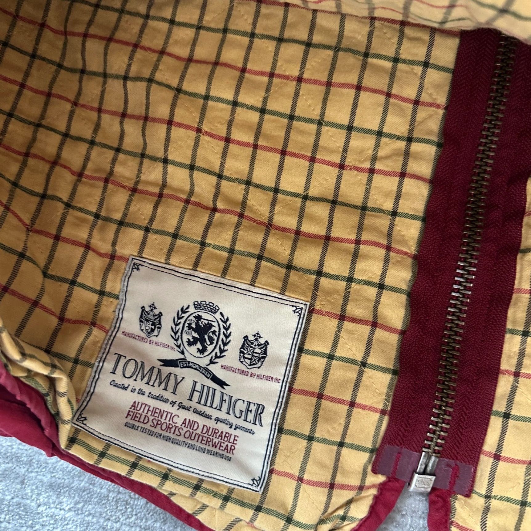 Tommy Hilfiger VINTAGE Tommy Hilfiger Vest Mens XL Red Utility Fishing Hunting Gorp Size US XL / EU 56 / 4 - 5 Thumbnail