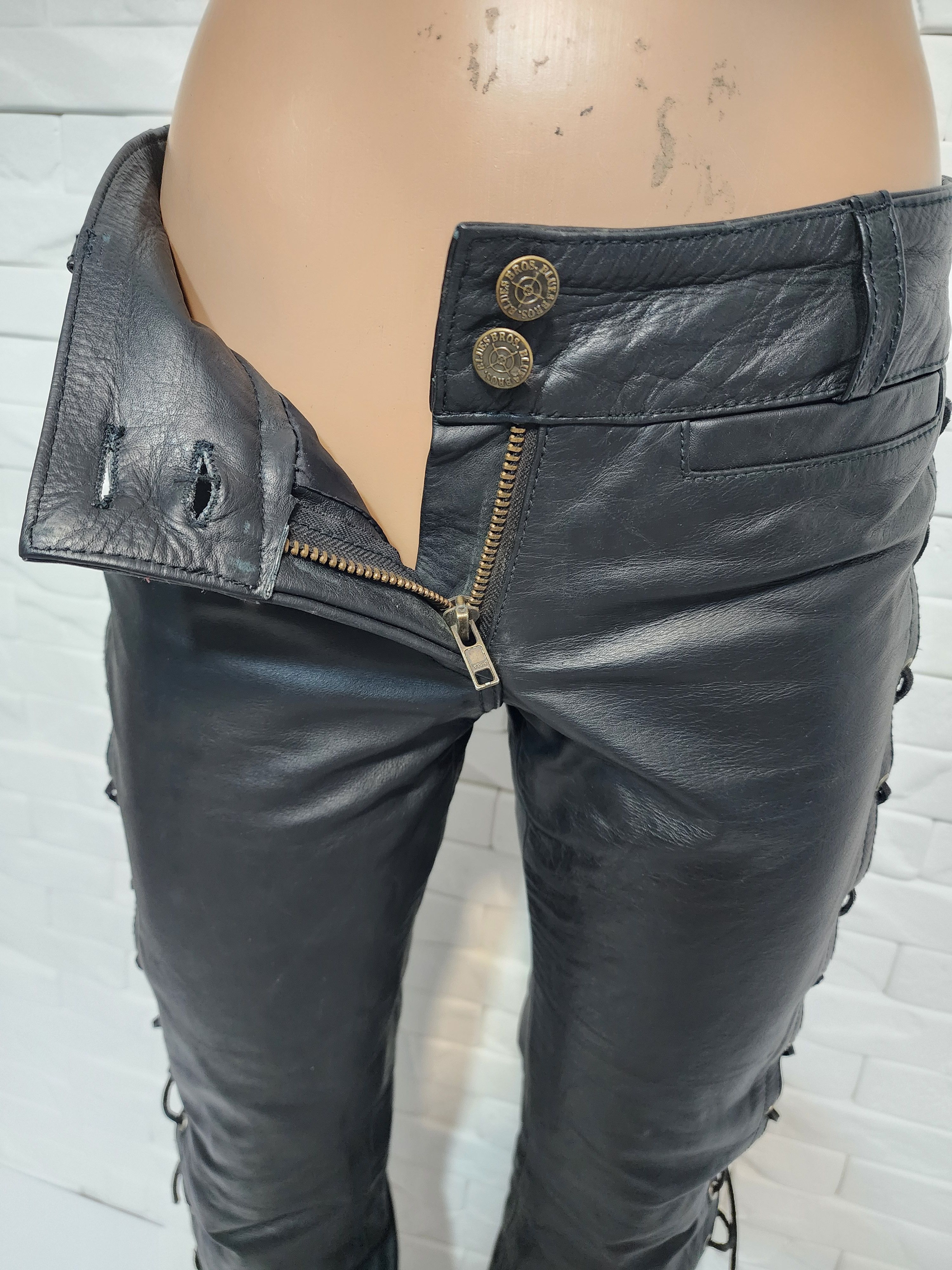 Genuine Leather Women's black leather pants. Size 30" / US 8 / IT 44 - 4 Thumbnail