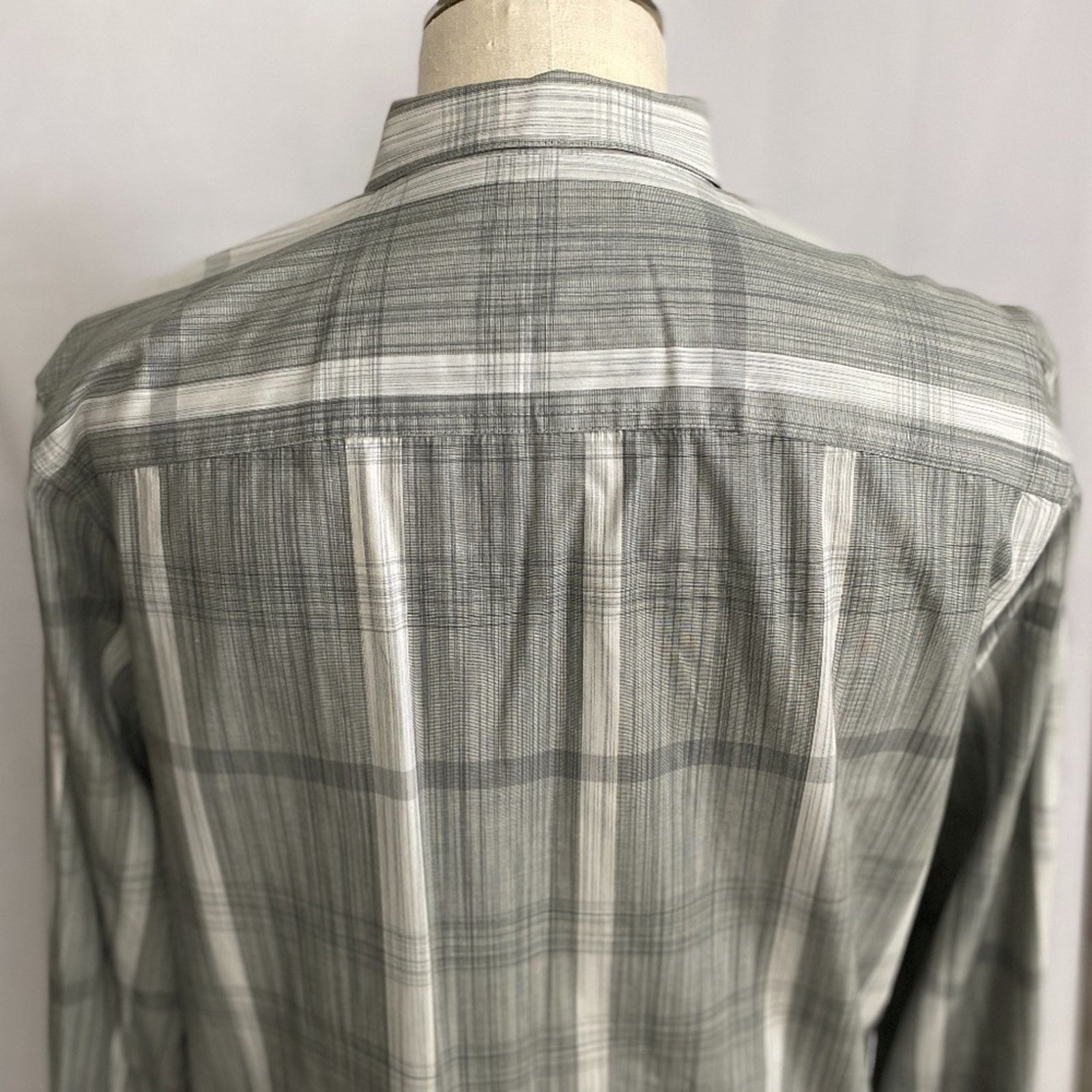 Axist AXIST Slim Fit Long Sleeve Gray White Plaid Cotton Shirt LG Size US L / EU 52-54 / 3 - 5 Thumbnail