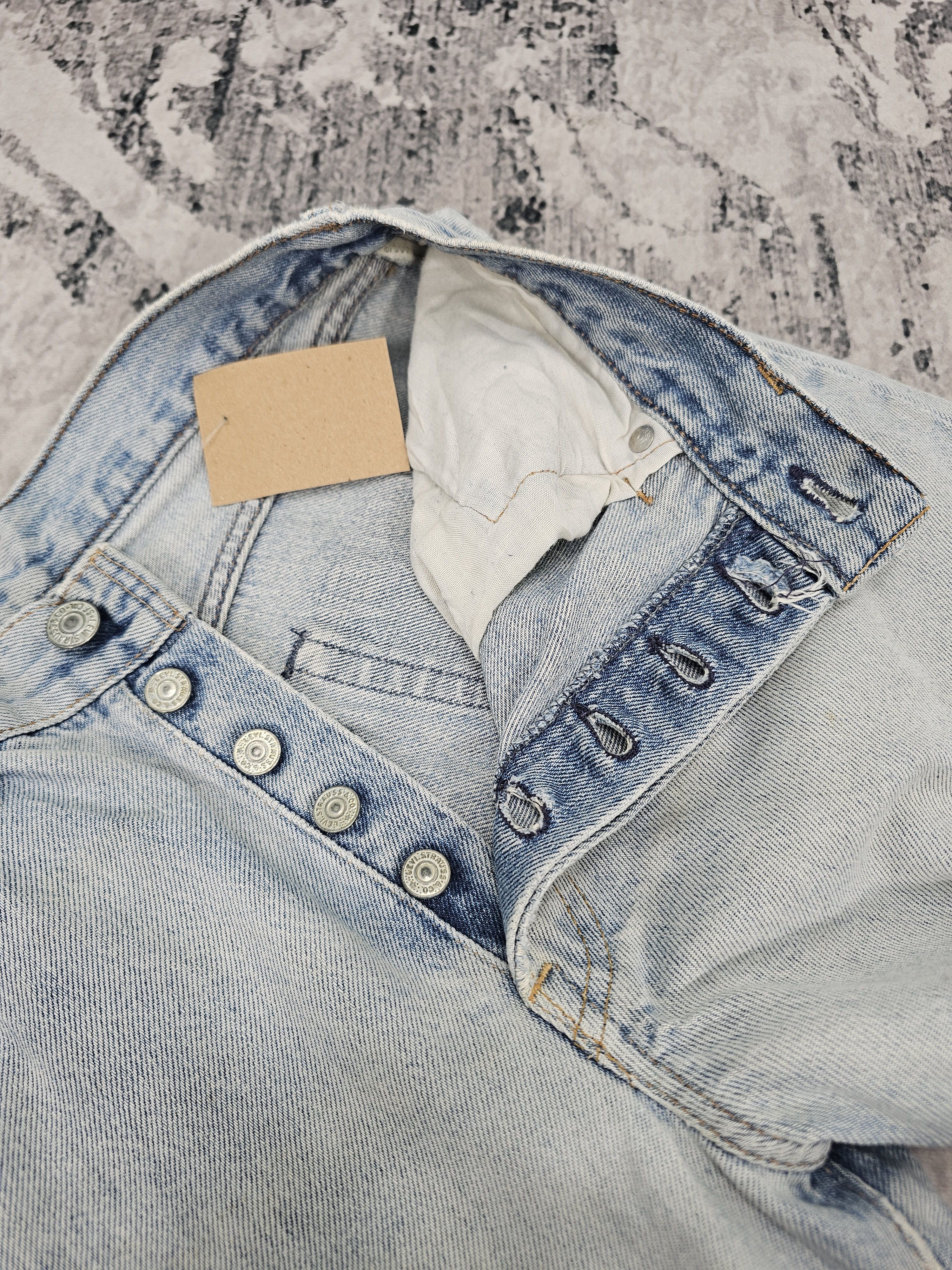 Levi's Vintage Clothing Vtg 90's LEVIS 501 Light Blue Jeans Made In USA L0539 Size US 28 / EU 44 - 12 Thumbnail