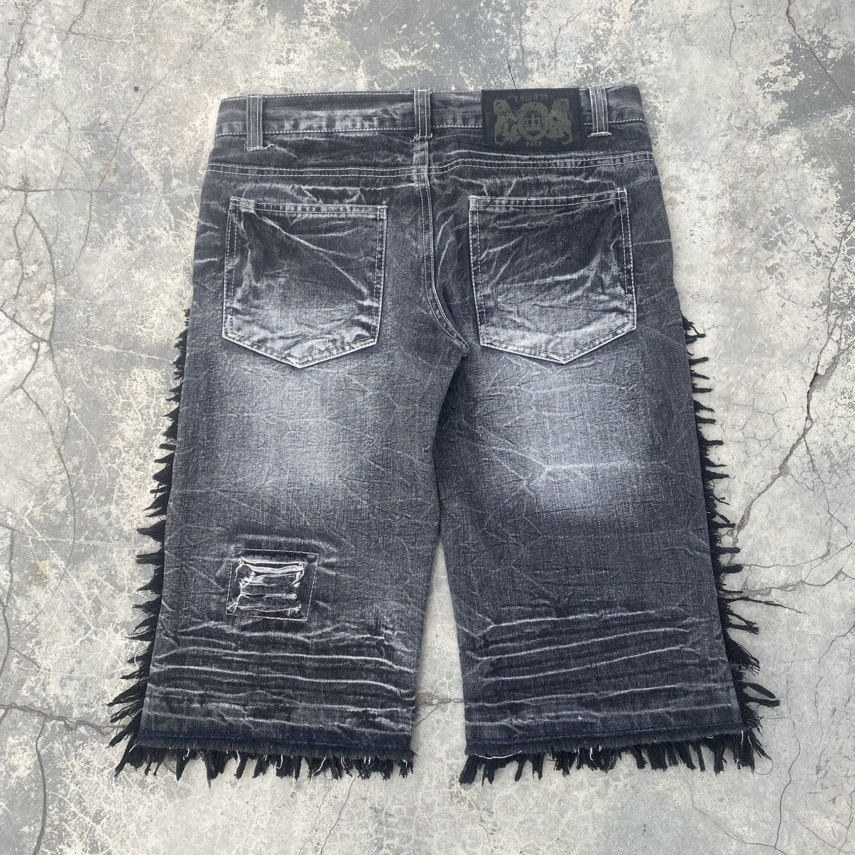 LOWBOX LOWBOX Distressed Wolf Crop Jeans Size US 30 / EU 46 - 5 Thumbnail