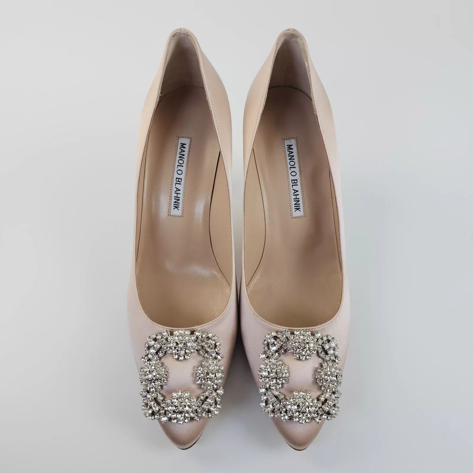 Manolo Blahnik Hangisi Blush Pink Satin 70mm Pumps New