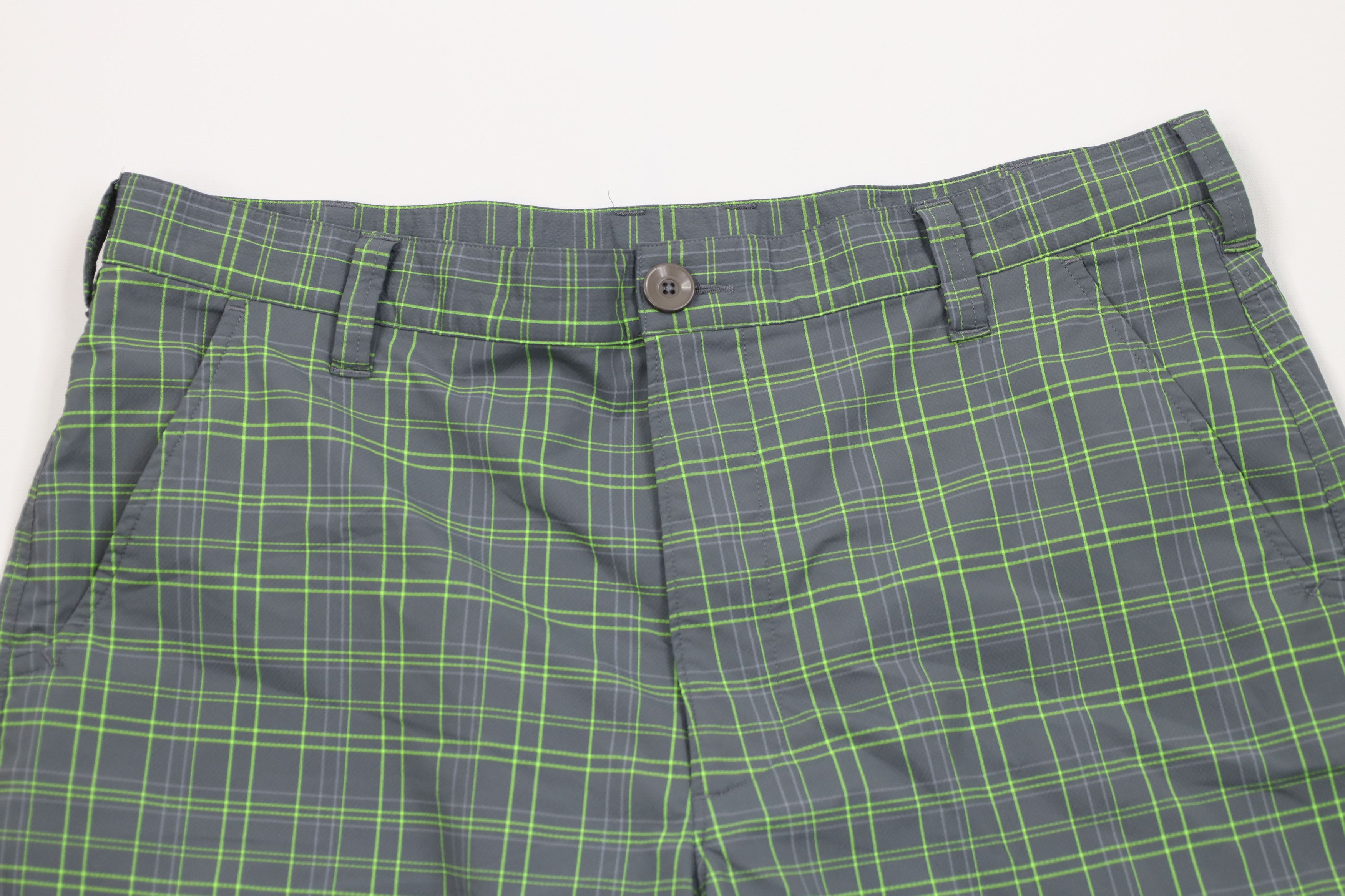 Under Armour Under Armour Stretch Golfing Golf Chino Shorts Gray Plaid Size US 36 / EU 52 - 2 Thumbnail
