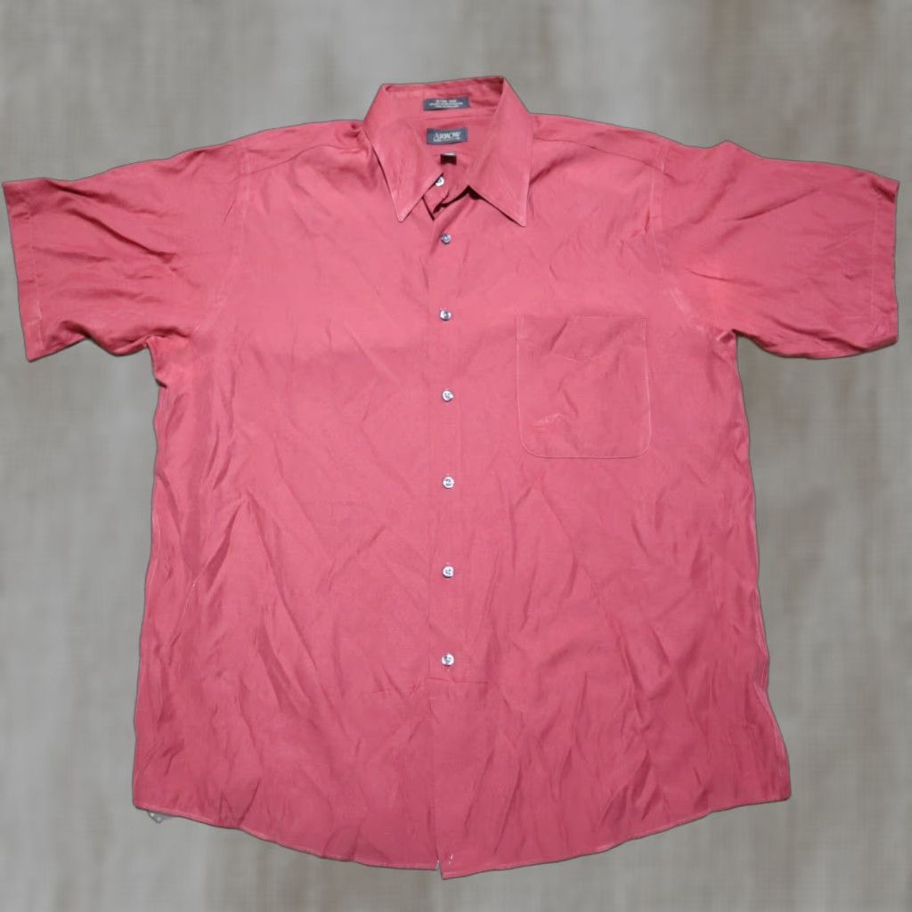 Arrow Arrow Shirt Men L Red ULTRA SILK Short Sleeves Button Front 16.5" Chest 47 in Regular Fit Casual Vintage No Size US L / EU 52-54 / 3 - 1 Thumbnail