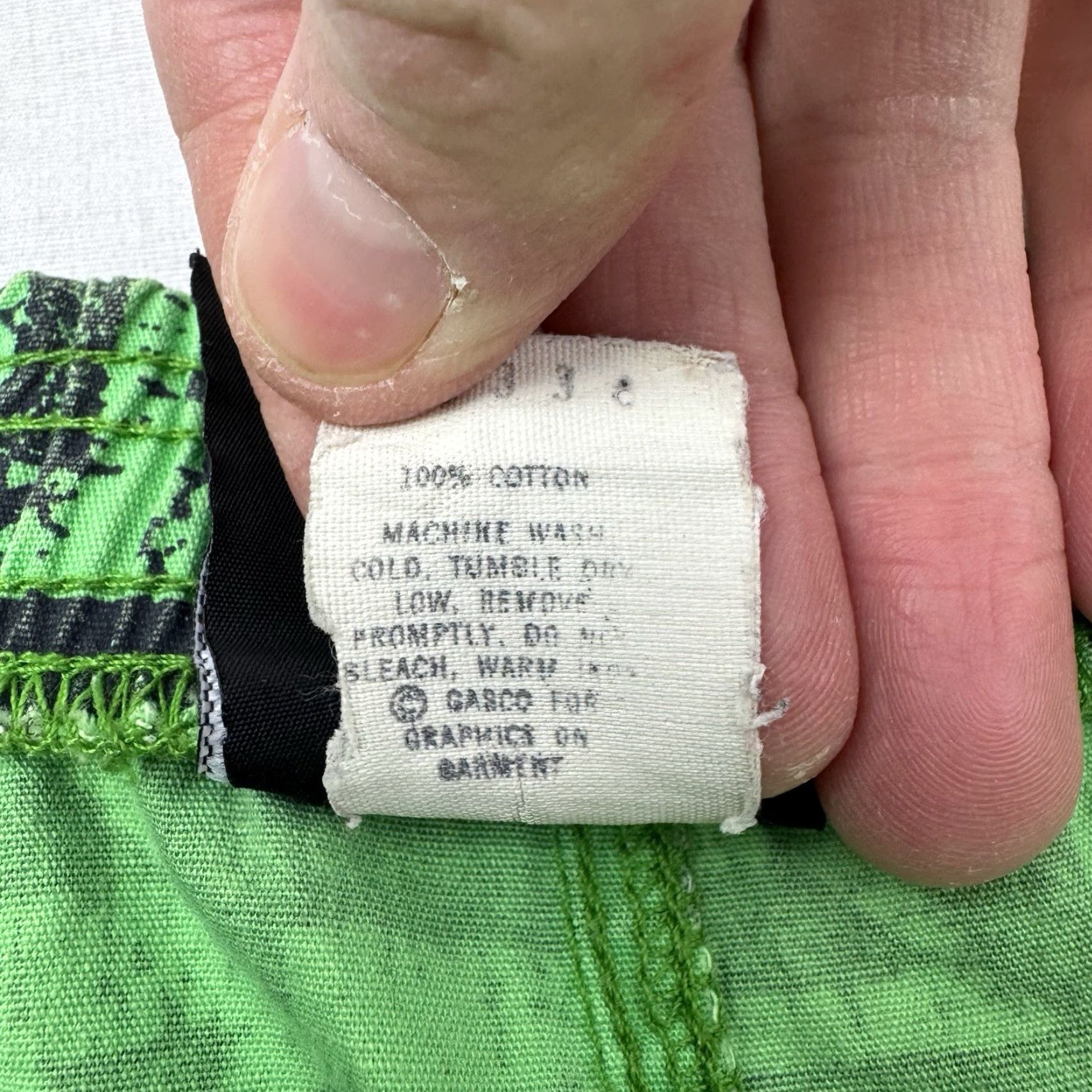 Vintage VINTAGE Morey Boogie Shorts Men Adult Medium Surfing Beach Hipster 1980s Green Geometric Pockets 34 Inseam 4 in USA Size US 31 - 6 Thumbnail
