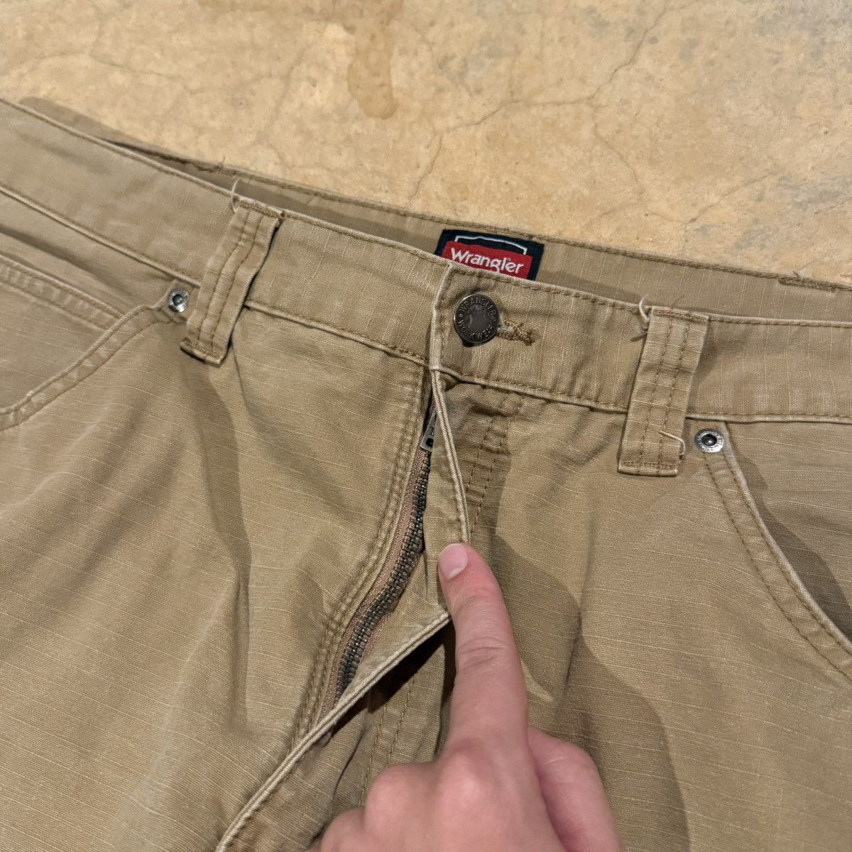 Carhartt 2000s Wrangler Faded Distressed Double Knee Cargo Work Pants Size US 38 / EU 54 - 6 Thumbnail