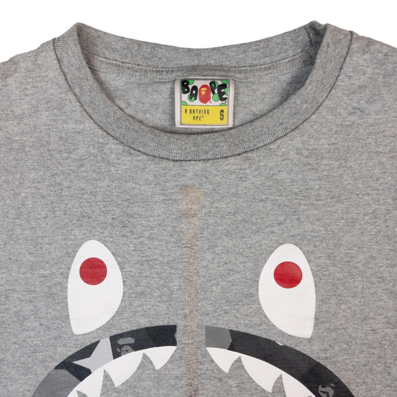 Bape Vintage Bape Shark Graphic T Shirt Size S Size US S / EU 44-46 / 1 - 3 Thumbnail