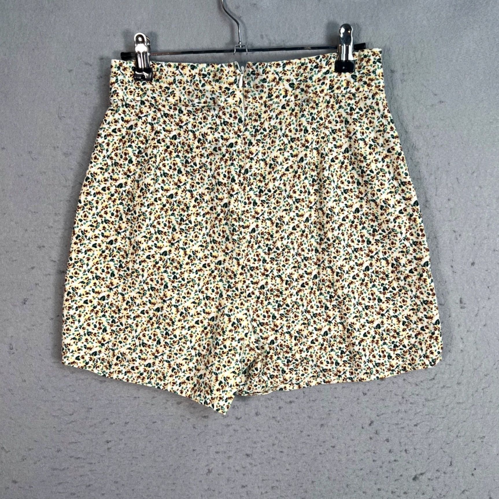 Zara ZARA Skirt Wrap Womens Short Multicolor Floral Linen Viscose — Adult M — White/Color Mix? [Color known: Multicolor] Size 32" / US 10 / IT 46 - 2 Thumbnail