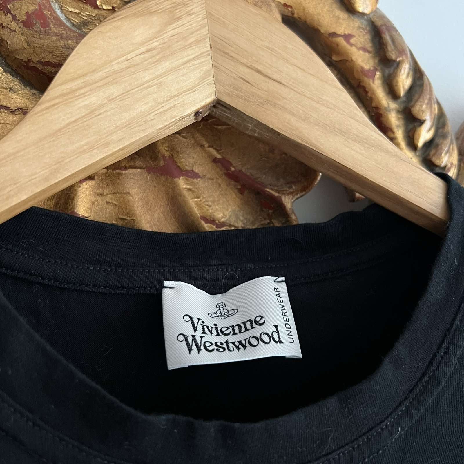 Vivienne Westwood Vivienne Westwood T-shirt Vintage small orb Logo Sz S Size S / US 4 / IT 40 - 4 Thumbnail