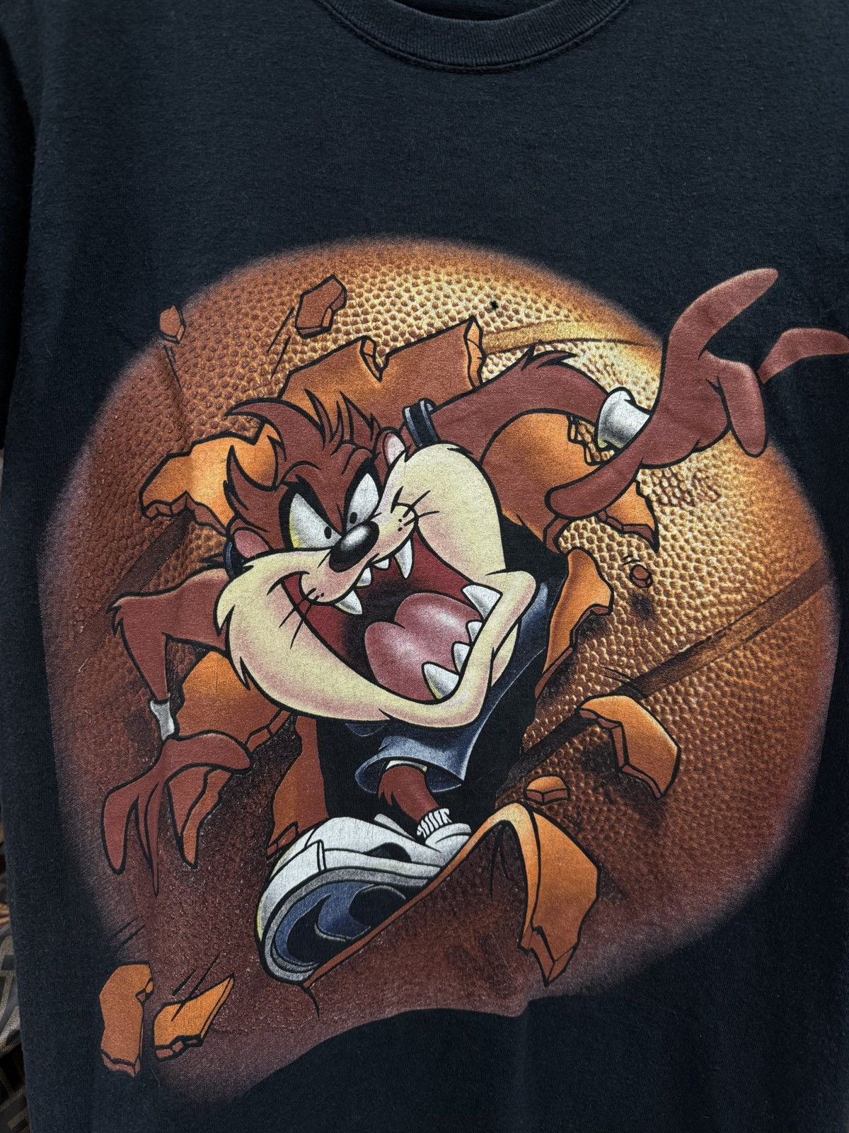 Vintage Vintage Looney Tunes Basketball T-Shirt Adult Size Small Size US S / EU 44-46 / 1 - 2 Thumbnail
