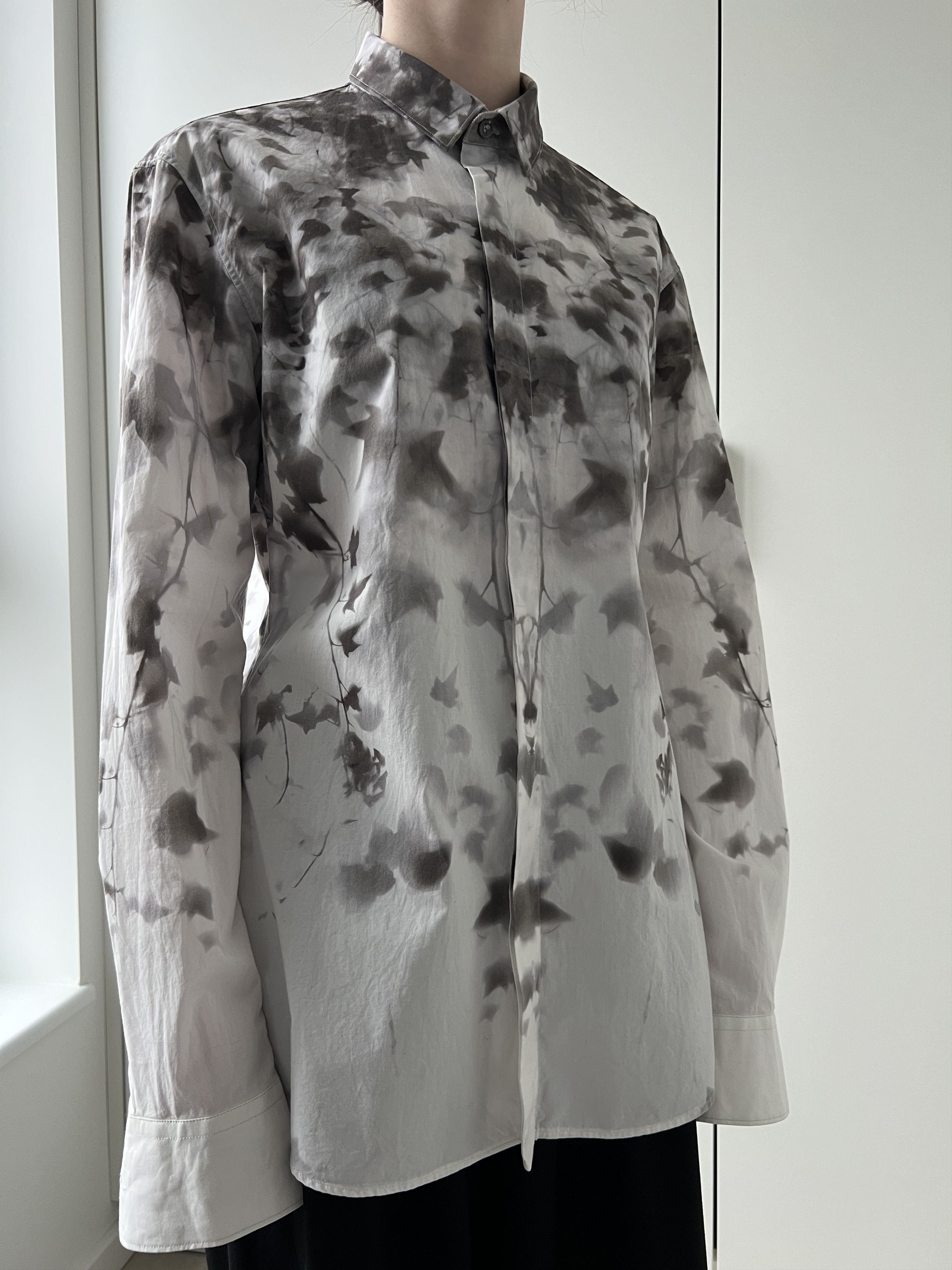 Alexander McQueen Alexander McQueen Leaf Print Shirt Size M / US 6-8 / IT 42-44 - 2 Thumbnail