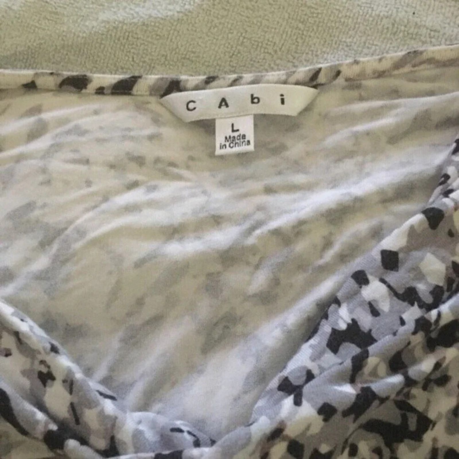 The Unbranded Brand CAbi sleeveless top, size Large Size L / US 10 / IT 46 - 2 Thumbnail