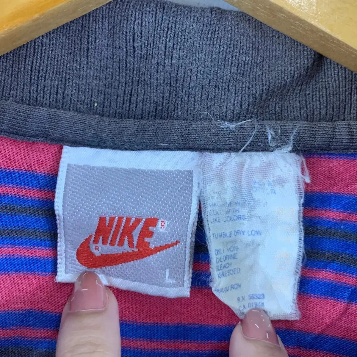 Nike Vintage 90’ NIKE Made In USA Striped Swoosh Logo Polo Tee Size US L / EU 52-54 / 3 - 5 Thumbnail