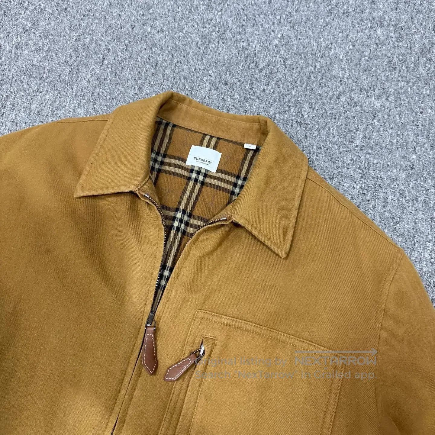 Burberry Beige Zip-Front Collared Jacket Size M. Size US M / EU 48-50 / 2 - 3 Thumbnail