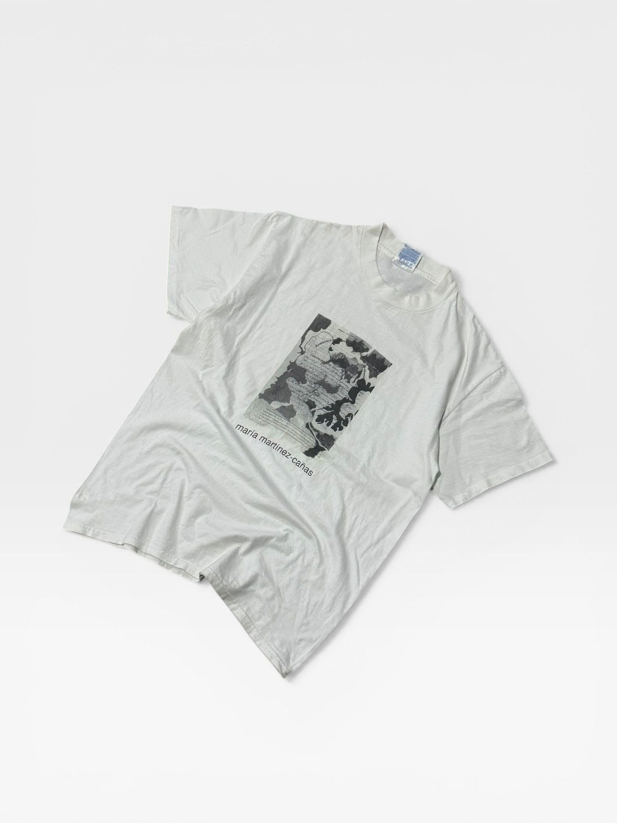 Vintage Vintage 90sMaría Martinez-Cañas Dislocations Finland Art Tee Size US L / EU 52-54 / 3 - 3 Thumbnail