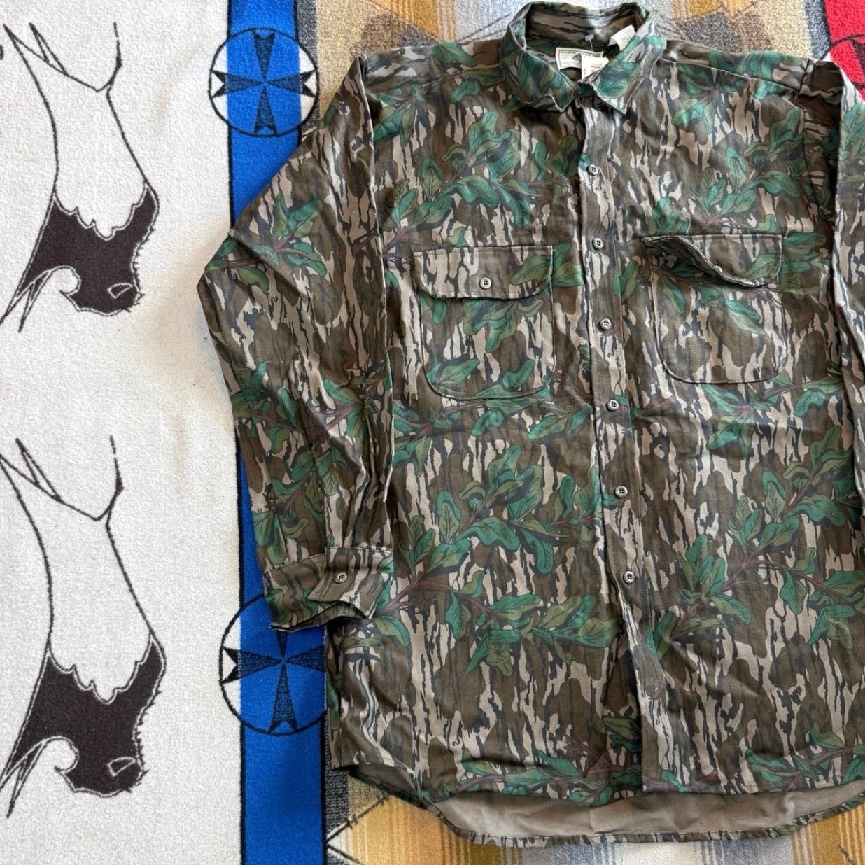 Vintage VINTAGE Mossy Oak Greenleaf Camo Jacket Mens XL Hunting 80s USA Camouflage Shirt? Size US XL / EU 56 / 4 - 7 Thumbnail