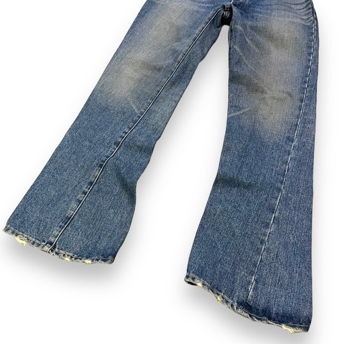 If Six Was Nine × Japanese Brand × Le Grande Bleu (L.G.B.) 🇯🇵 SURF RIDER SPIRAL CUT FLARED DISTRESSED DENIM PANTS Size US 30 / EU 46 - 5 Thumbnail