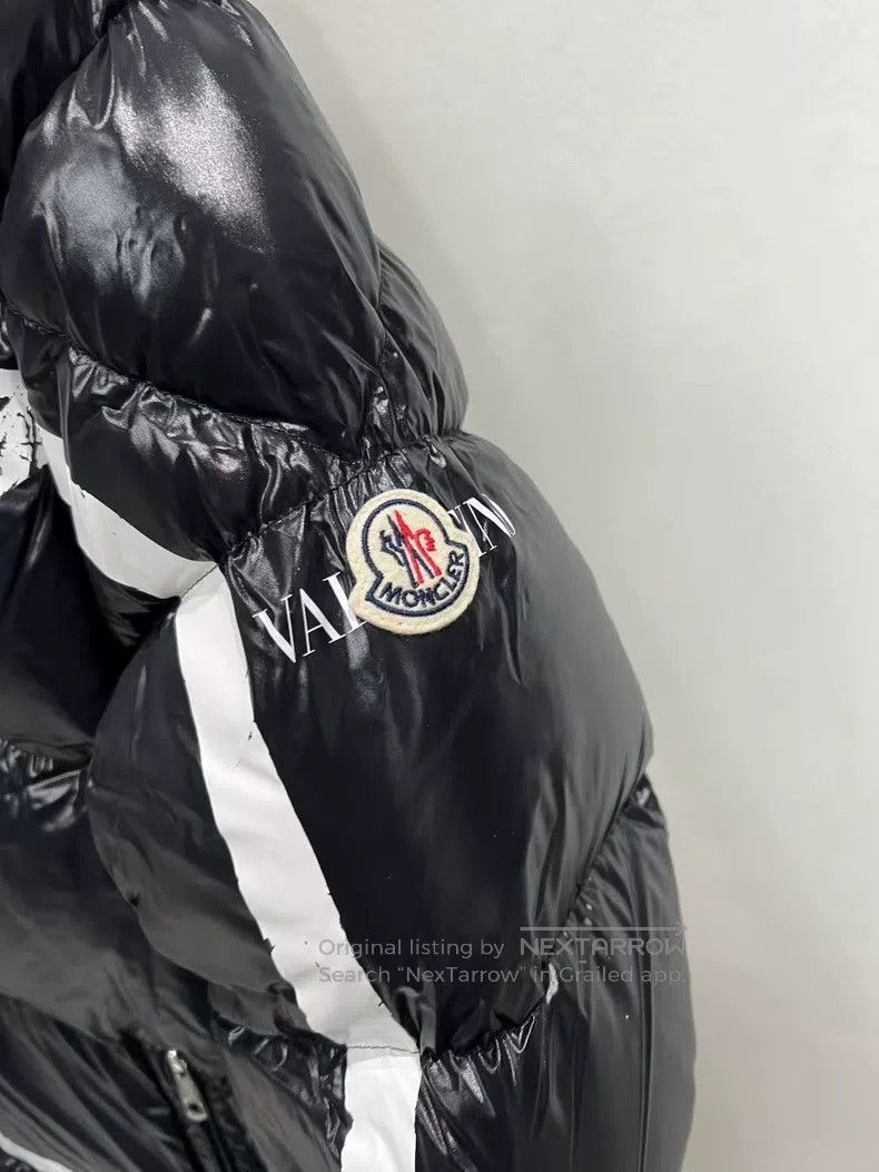 Valentino Valentino Black big logo down jacket Size US L / EU 52-54 / 3 - 3 Thumbnail