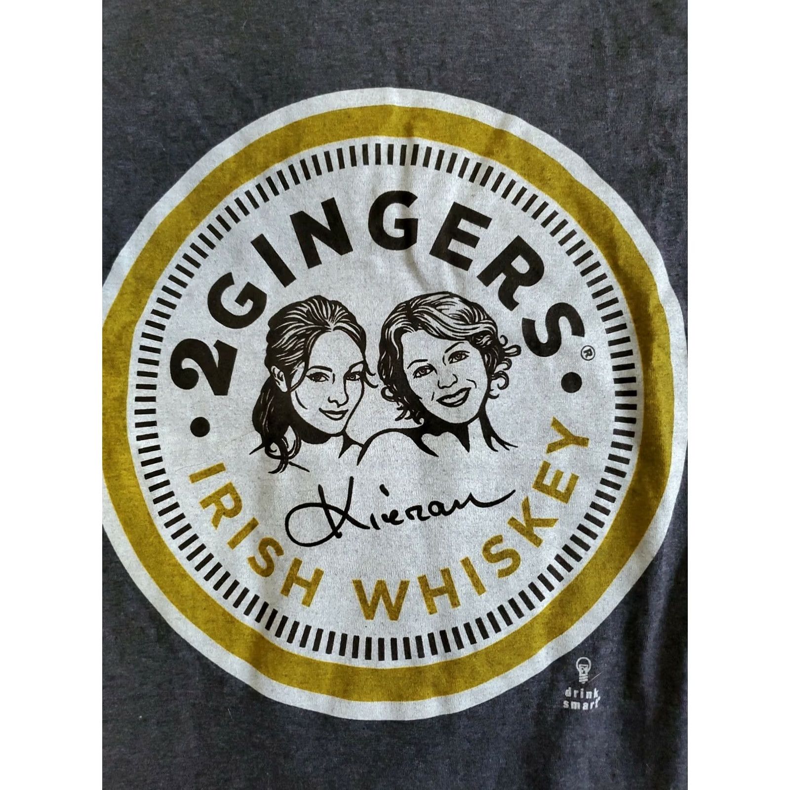 Vintage 2 Gingers Irish Whiskey T-shirt District Shirt Women Small Gray Crew Neck Short Sleeve Cotton Graphic Print" Size S / US 4 / IT 40 - 2 Thumbnail
