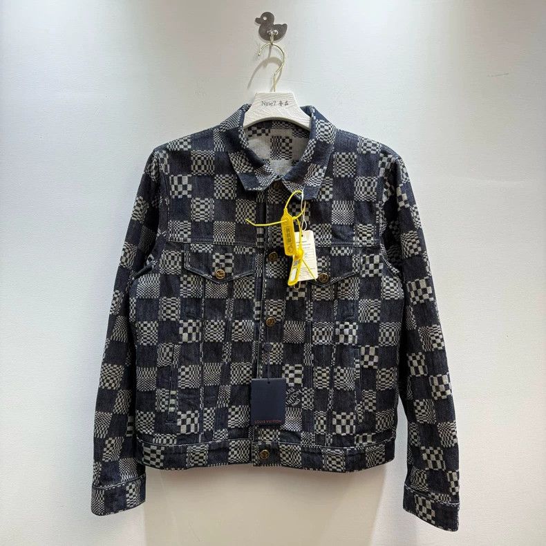 Louis Vuitton Louis Vuitton Checkerboard single-breasted casual denim ja Size US M / EU 48-50 / 2 - 1 Thumbnail