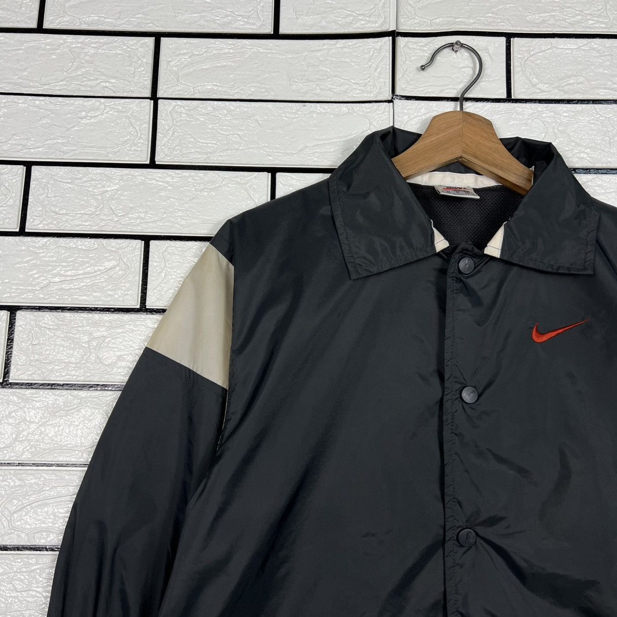 Nike Vintage 90's NIKE Kids Big Logo Windbreaker #3959-C180 Size US XS / EU 42 / 0 - 5 Thumbnail