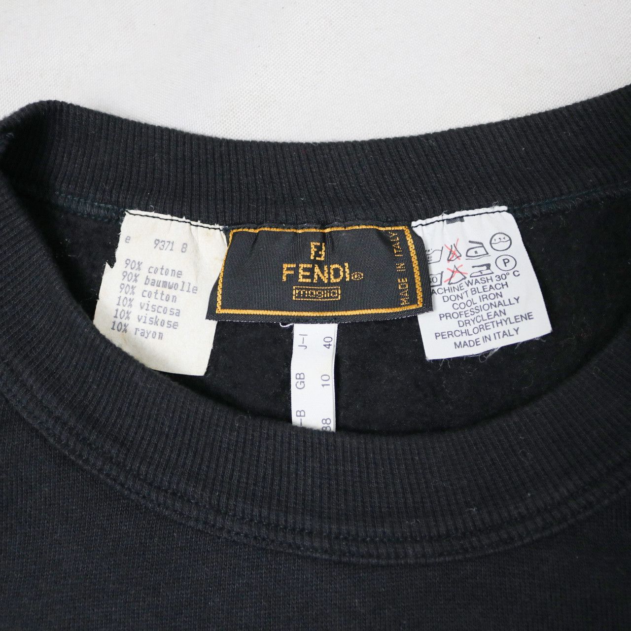Fendi Fendi Embroidered Logo Sweatshirt Size S / US 4 / IT 40 - 4 Thumbnail