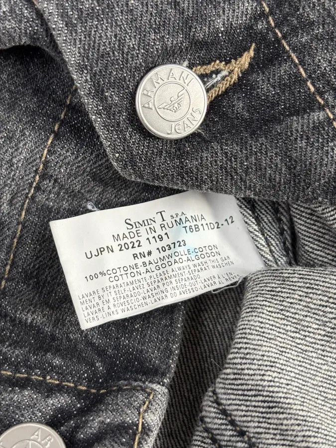 Armani 2000s Armani Faded Grey Light Denim Jacket Size US M / EU 48-50 / 2 - 8 Thumbnail