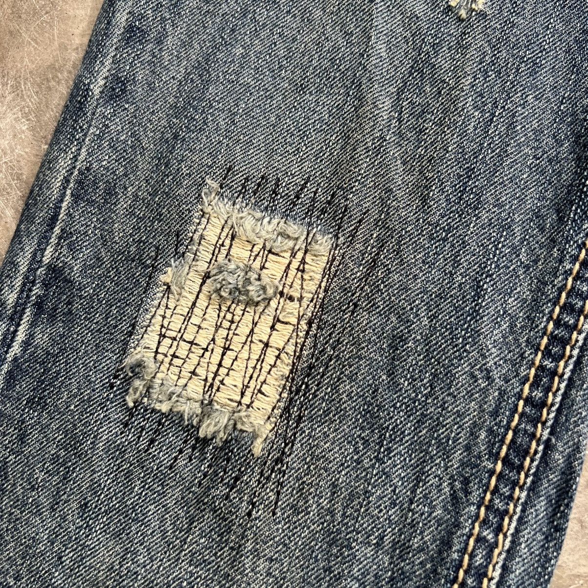 Le Grande Bleu (L.G.B.) 2000s LGB Style Studed Distressed Flare Jeans Size US 29 - 5 Thumbnail