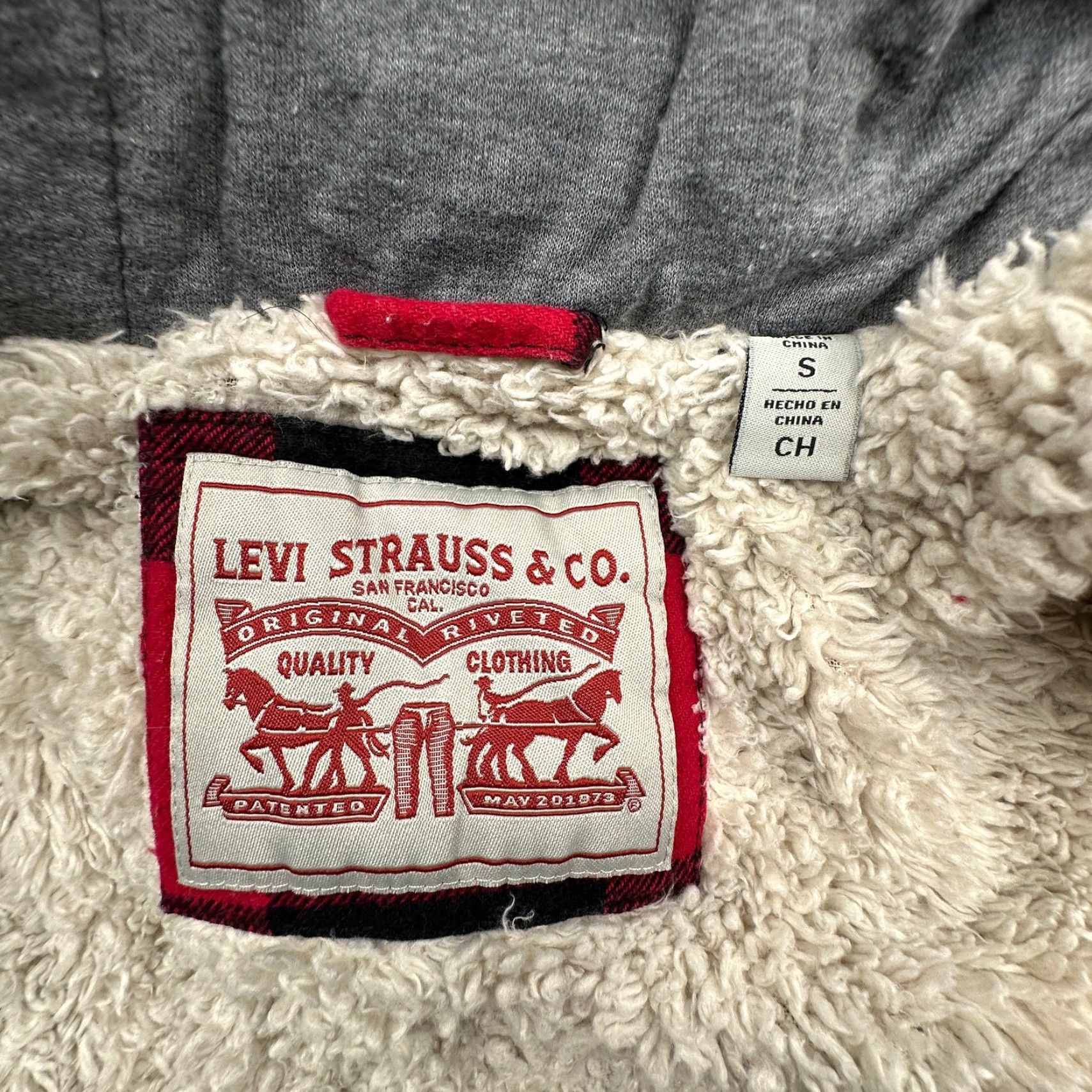 Levi's LEVIS Shacket Jacket Mens Small Cotton Buffalo Plaid Red Black Sherpa Lined Hoodie Fleece Size US S / EU 44-46 / 1 - 2 Thumbnail