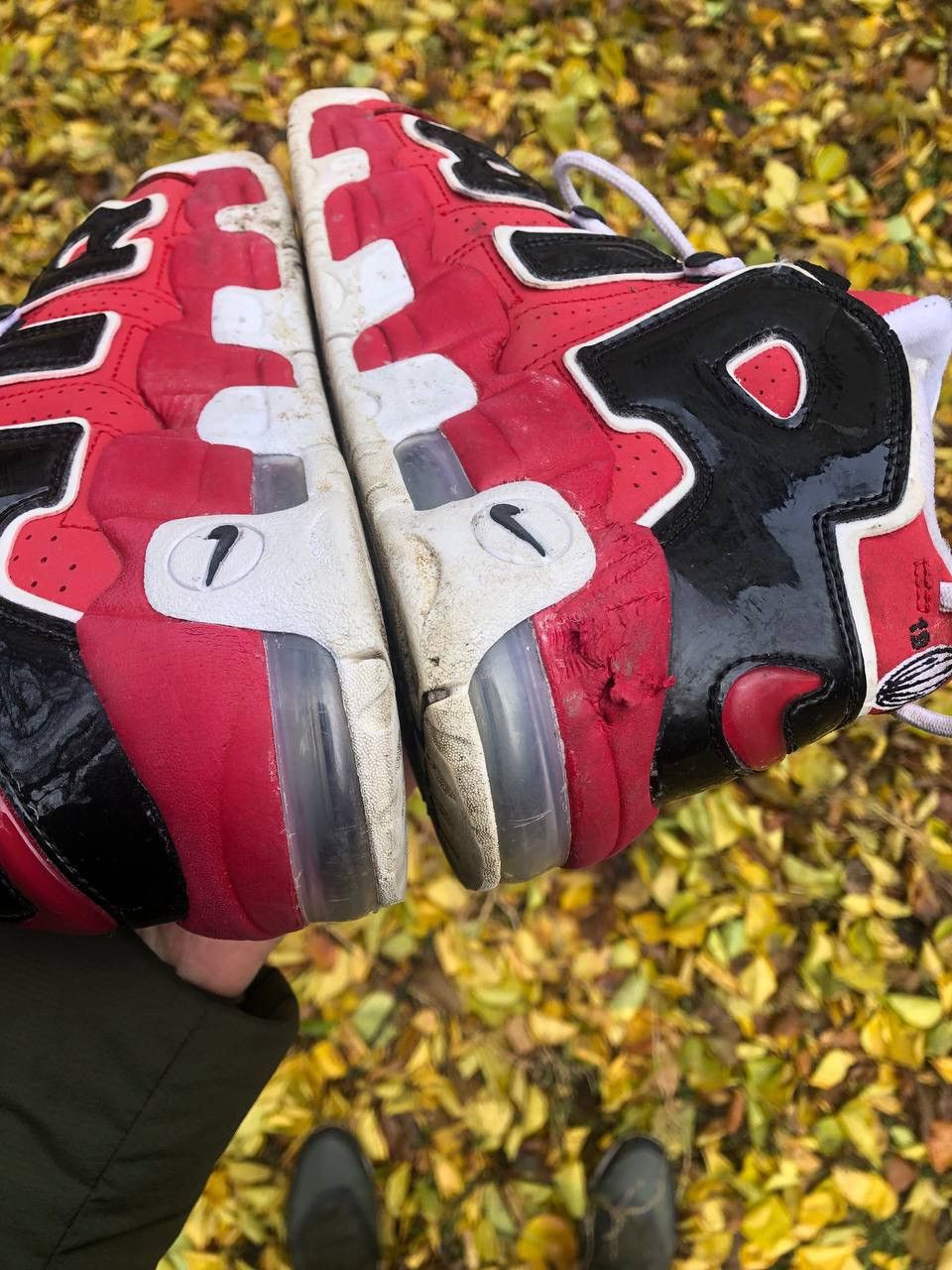 Vintage VERY RARE NIKE AIR MORE UPTEMPO CHICAGO BULLS SNEAKERS 90s Size US 6.5 / EU 39-40 - 6 Thumbnail