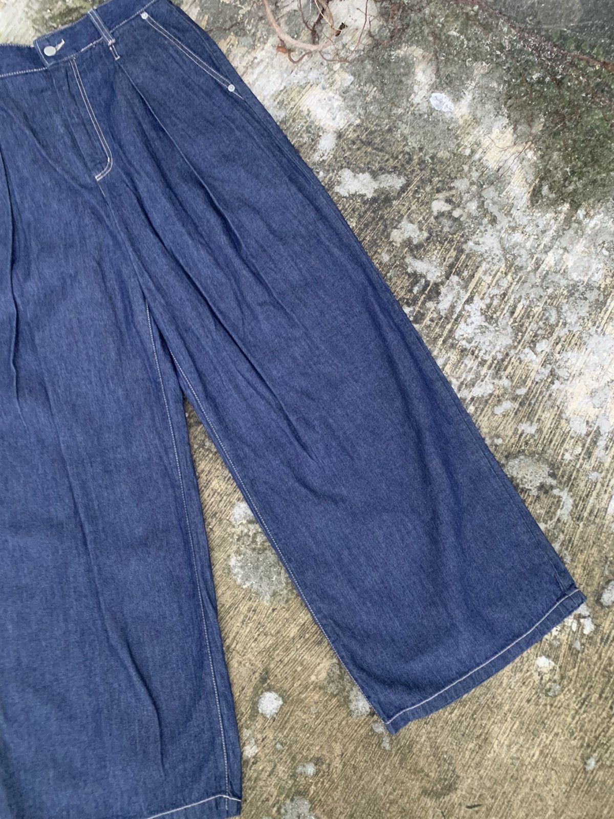 GU × Undercover Steal 🔥 Gu baggy jeans stretchable waist 30”-34” Size 33" - 6 Thumbnail