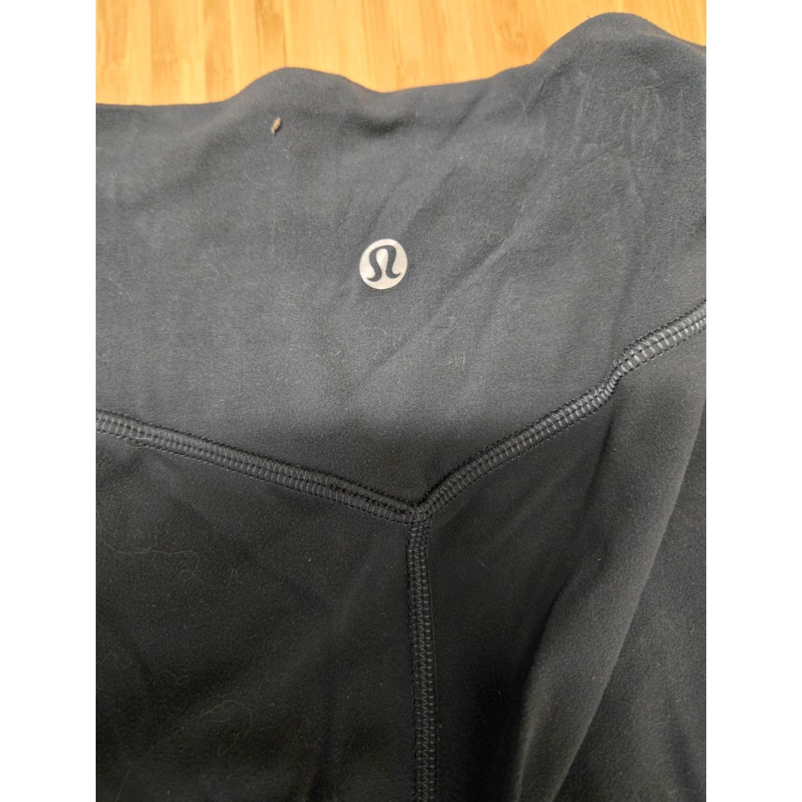 Lululemon Lululemon Pants Womens 12 Black Jogger Cuffed Ankle Pockets Logo Athleisure Size 34" / US 12 / IT 48 - 5 Thumbnail