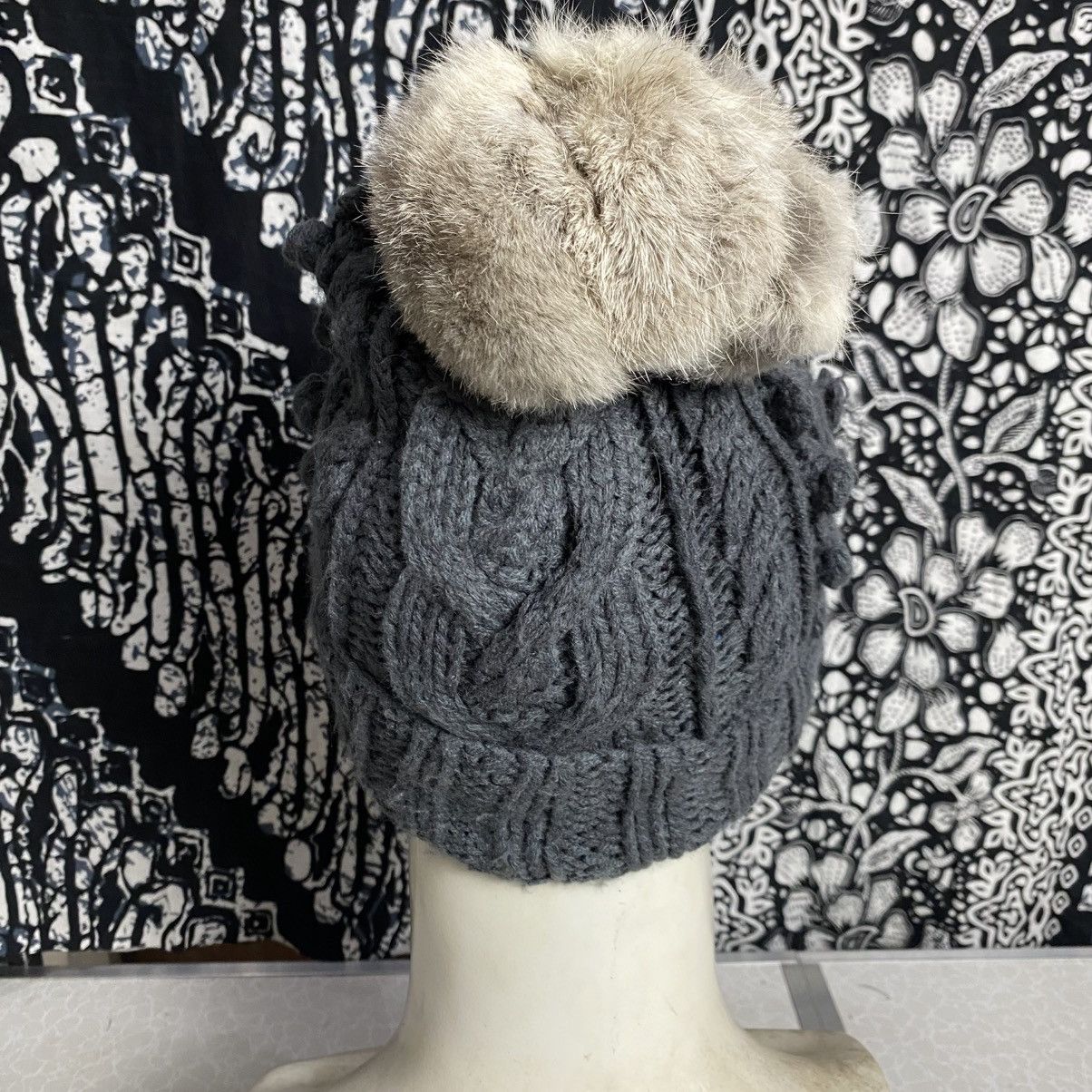 Japanese Brand × Vintage 2000s y2k world wide love Pom beanie hats Size ONE SIZE - 2 Thumbnail