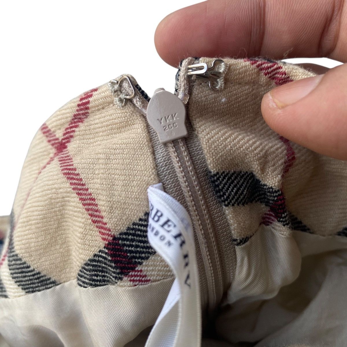Burberry ‼️LAST DROP‼️Burberry London Iconic Nova check Pleated Skirt Size 26" / US 2 / IT 38 - 20 Thumbnail