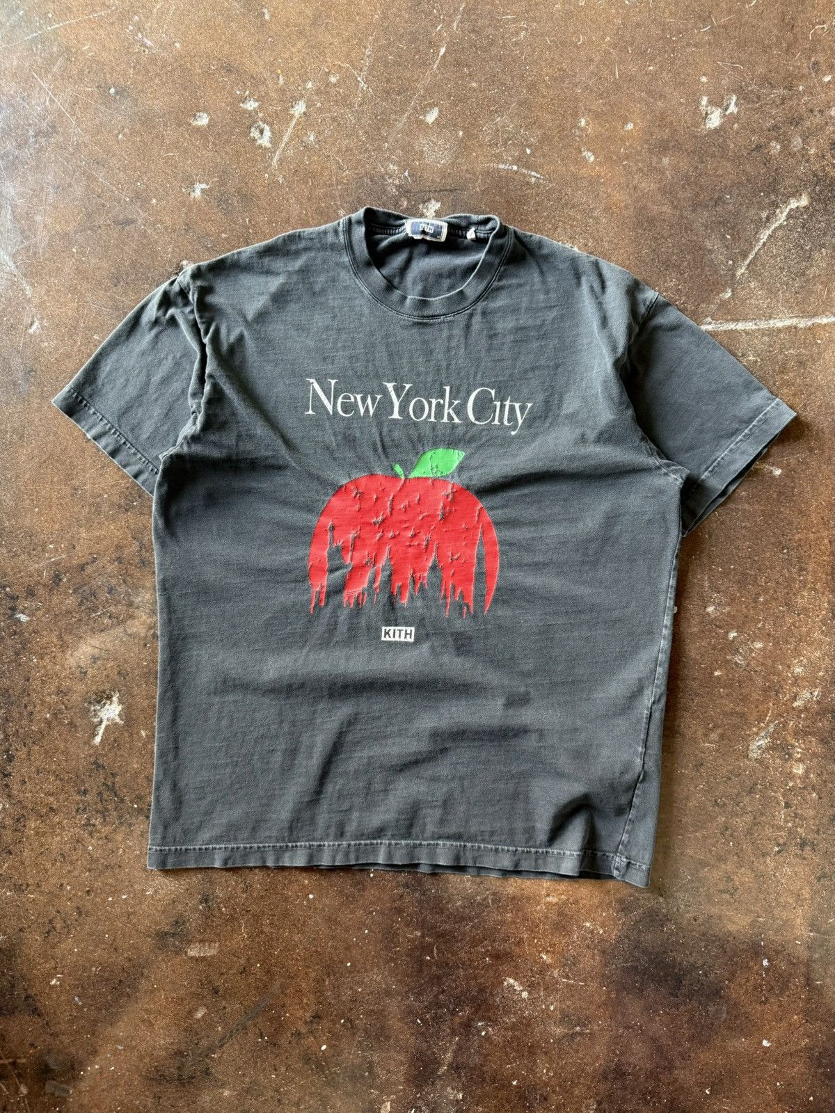 ☆ KITH Big Apple vintage tee グラフィックTシャツ ☆ Kith Big Apple Vintage Tee Waffle Men's - FW21 - US