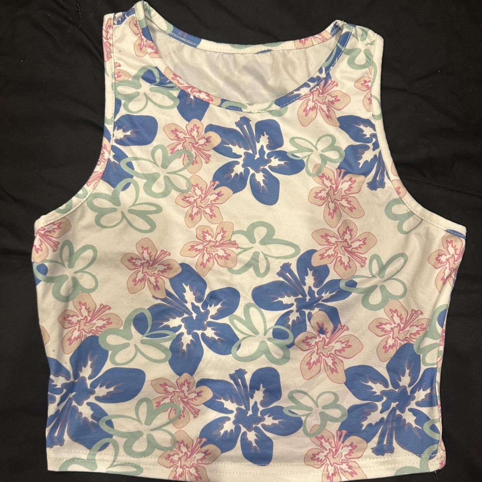 Shein Bundle of 5 Shein tanks Size S / US 4 / IT 40 - 2 Thumbnail